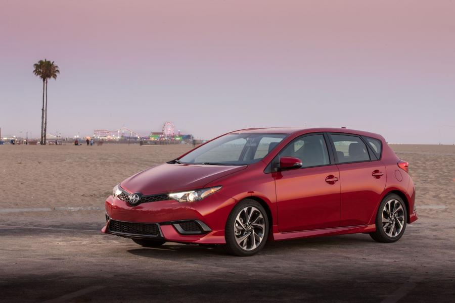  Scion iM 2015 года  (фото 8 из 48)